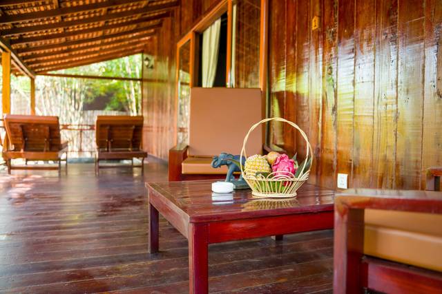 Family jacuzzi bungalow at Vanna Lodge, photo 7 of 10